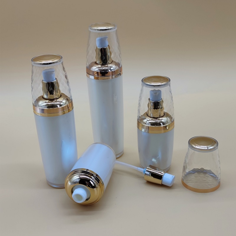 Bouteille de pompe acrylique e - Essence Serum Toner avis et prix